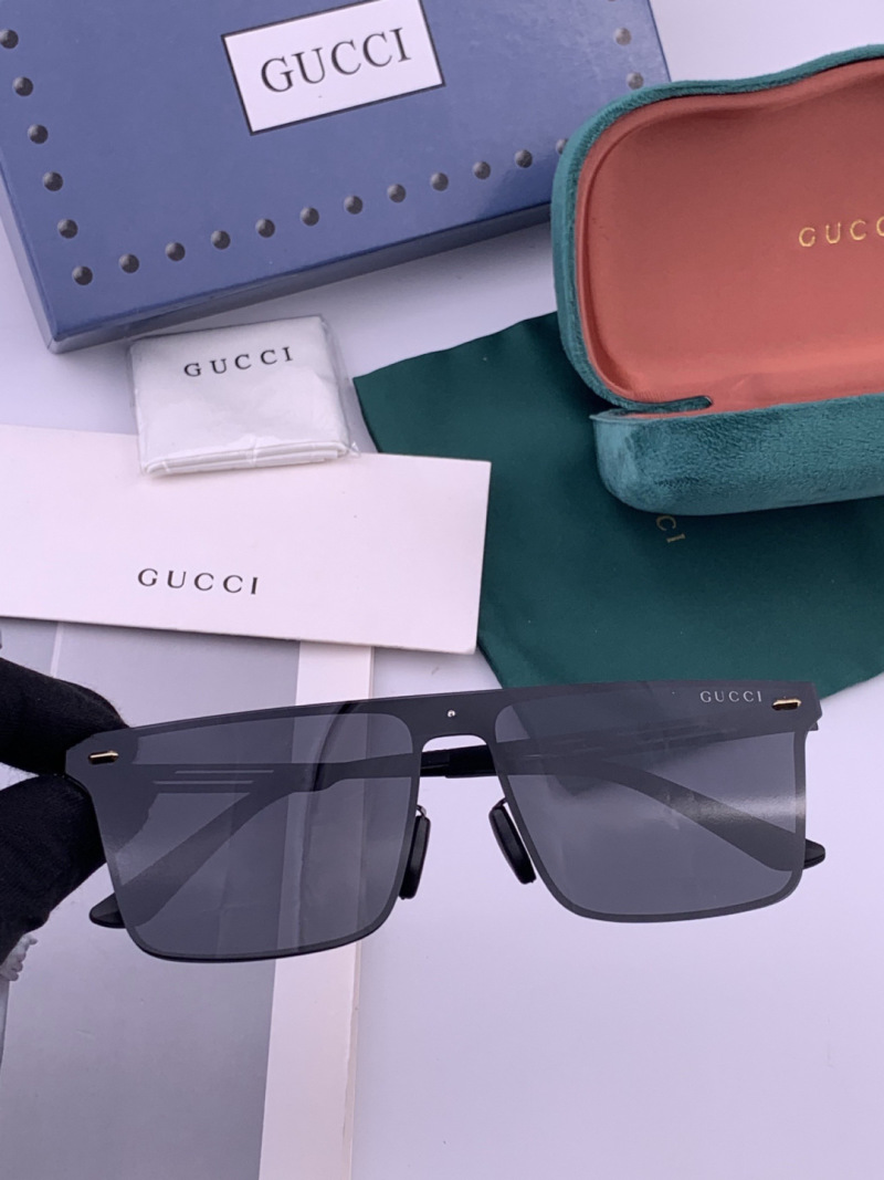 Солнцезащитные очки квадратные, модель G0382 Gucci
