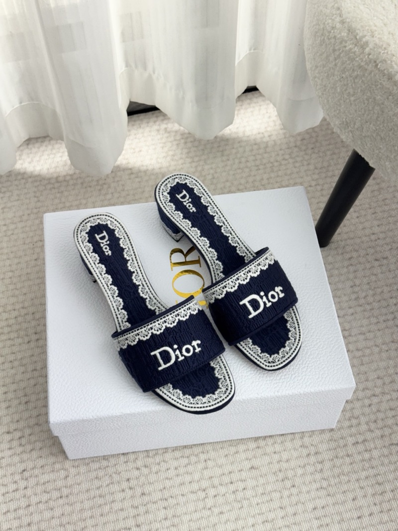 Туфли-сланцы женские Dior с кружевной отделкой