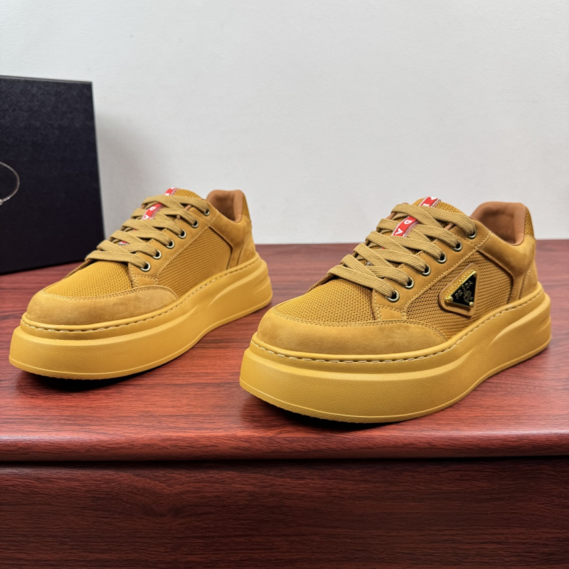 Кроссовки Prada