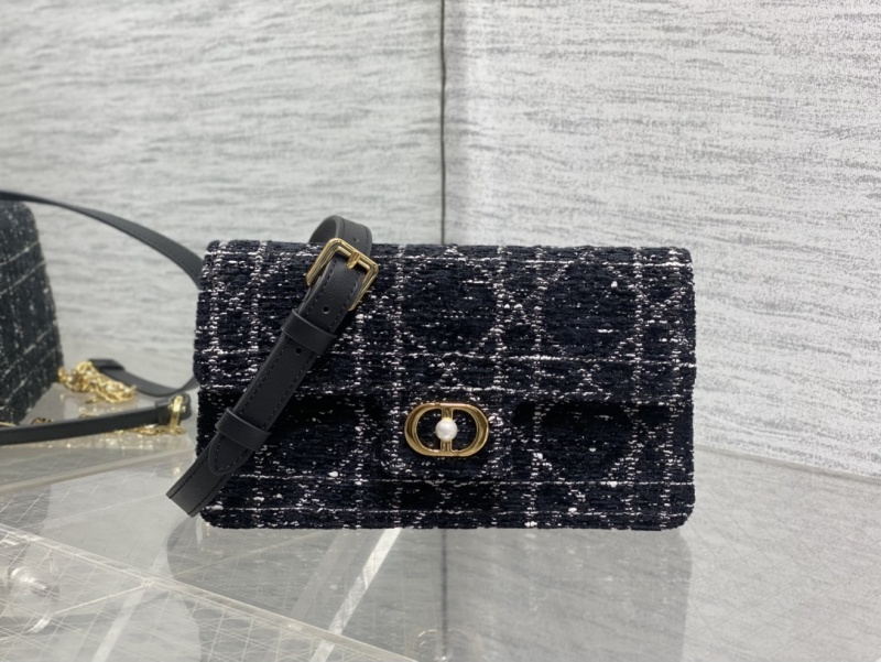 Сумка Dior из твида