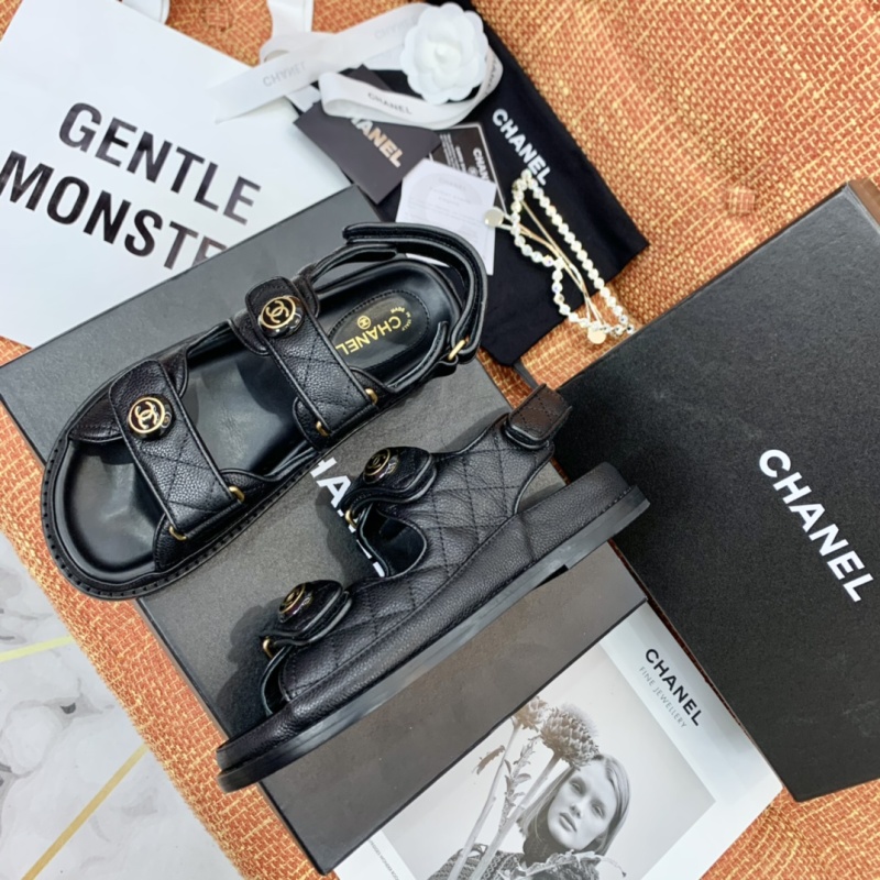Женские черные кожаные сандалии с логотипом бренда Chanel