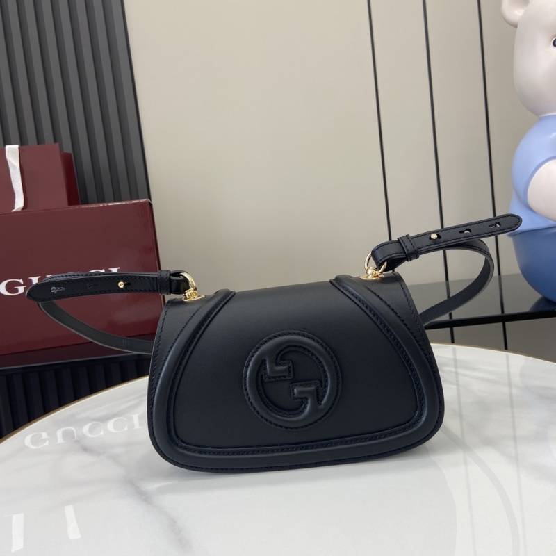 Черная кожаная сумка Gucci с логотипом