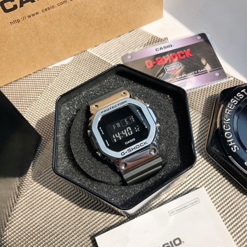 Часы Casio G-SHOCK
