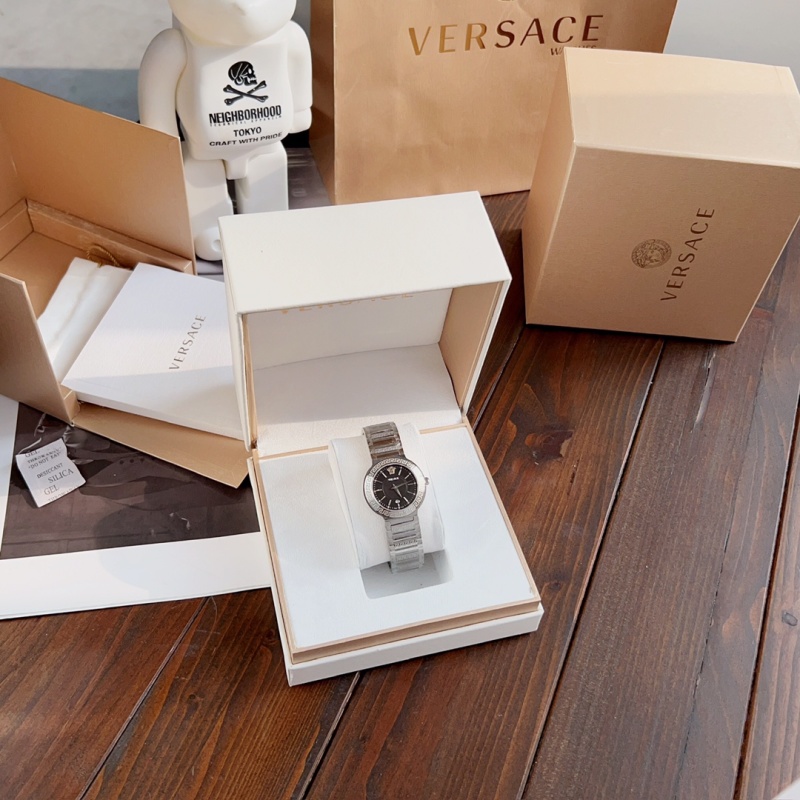 Часы Versace