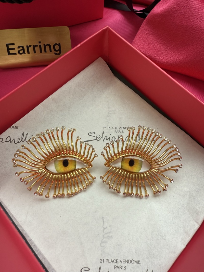 Серьги в форме глаз Schiaparelli