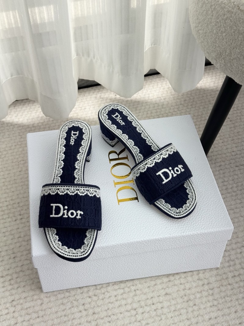 Туфли-сланцы женские Dior с кружевной отделкой
