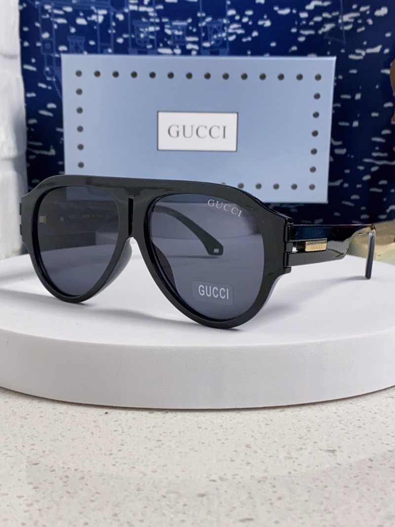 Солнцезащитные очки Gucci