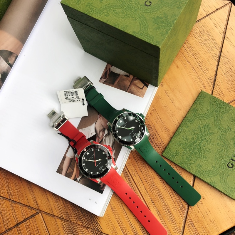 Часы Gucci