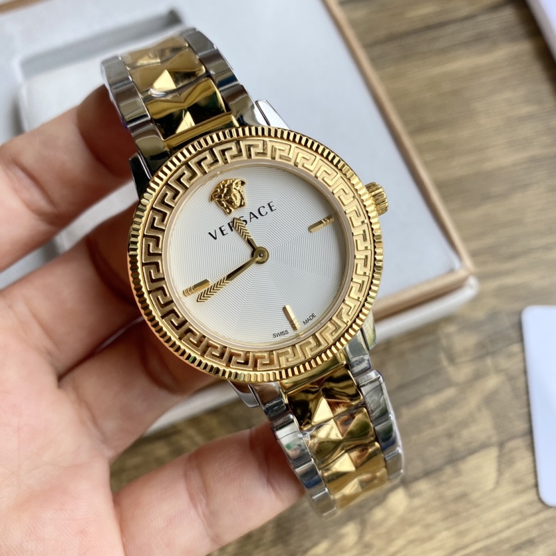 Часы Versace