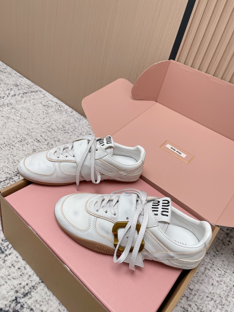 Женские кроссовки Miu Miu в стиле винтаж