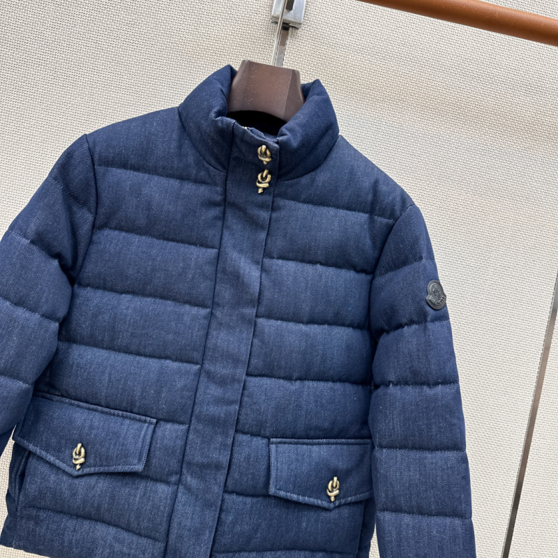Пуховик Moncler