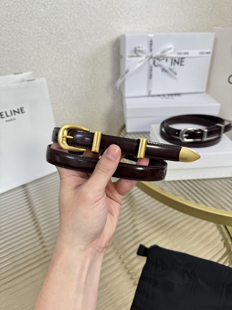 Ремень женский кожаный с золотистой пряжкой Celine