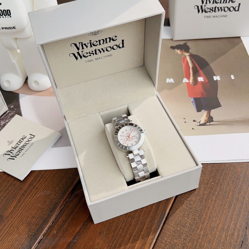 Часы Vivienne Westwood