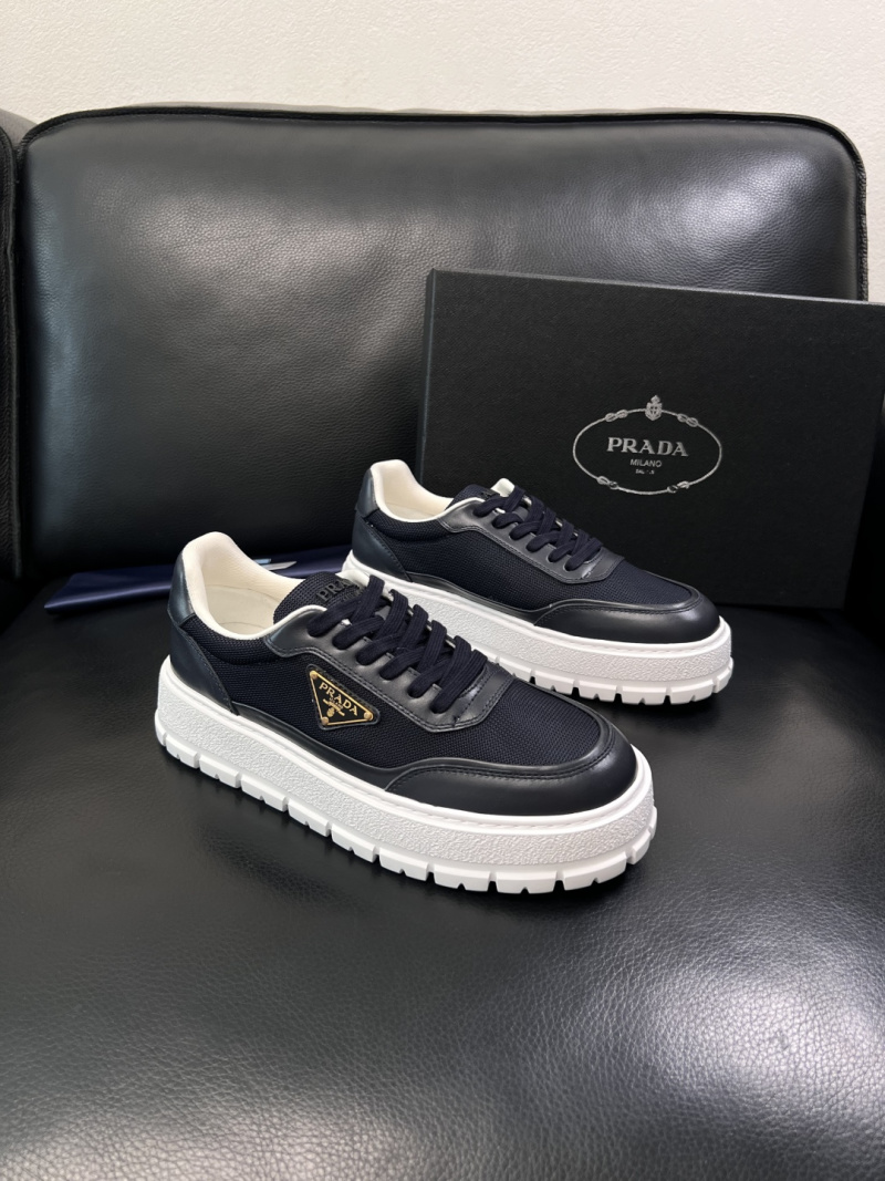 Кроссовки Prada
