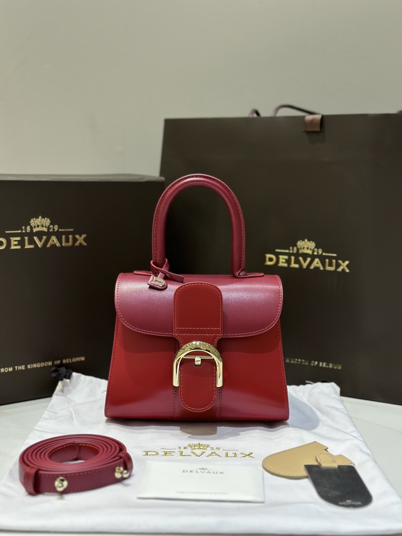 Женская кожаная сумка Delvaux Brilliant, 20 см, красный