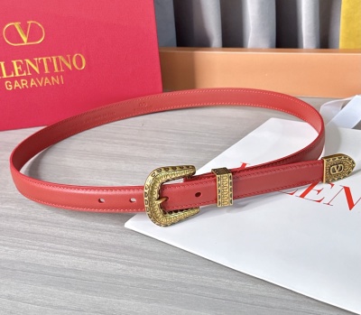 Кожаный ремень Valentino Garavani для женщин