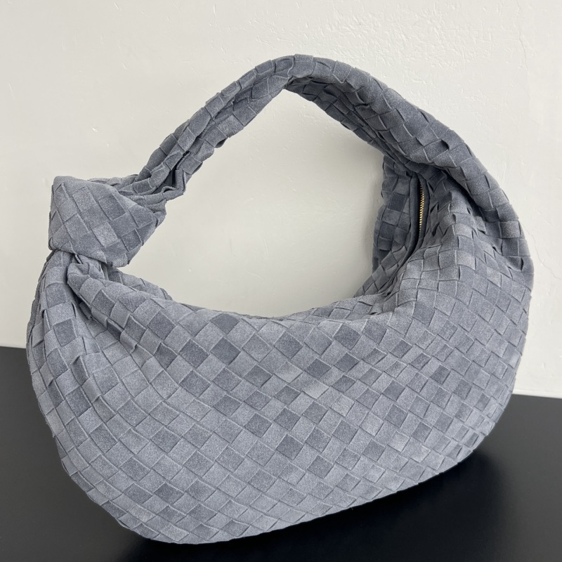 Сумка Bottega Veneta Jodie из плетеной кожи