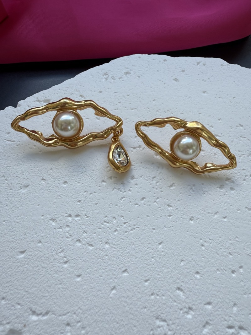 Серьги с жемчугом и кристаллом Schiaparelli