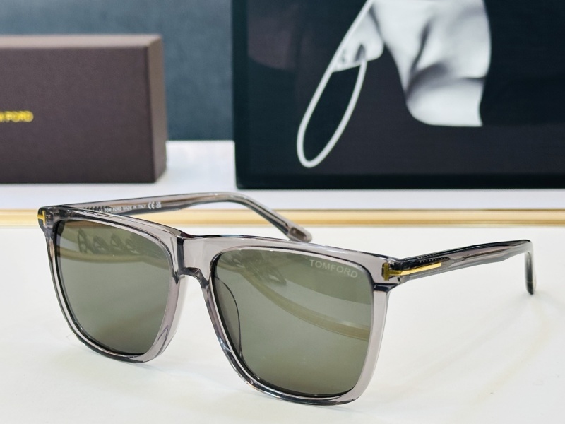 Tom Ford солнцезащитные очки модель FT0832