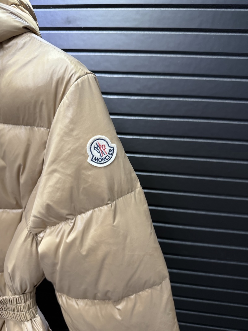 Пуховик Moncler Bellevue