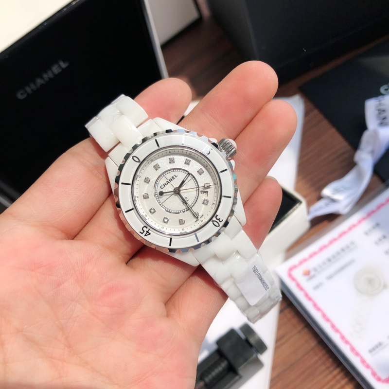Часы Chanel