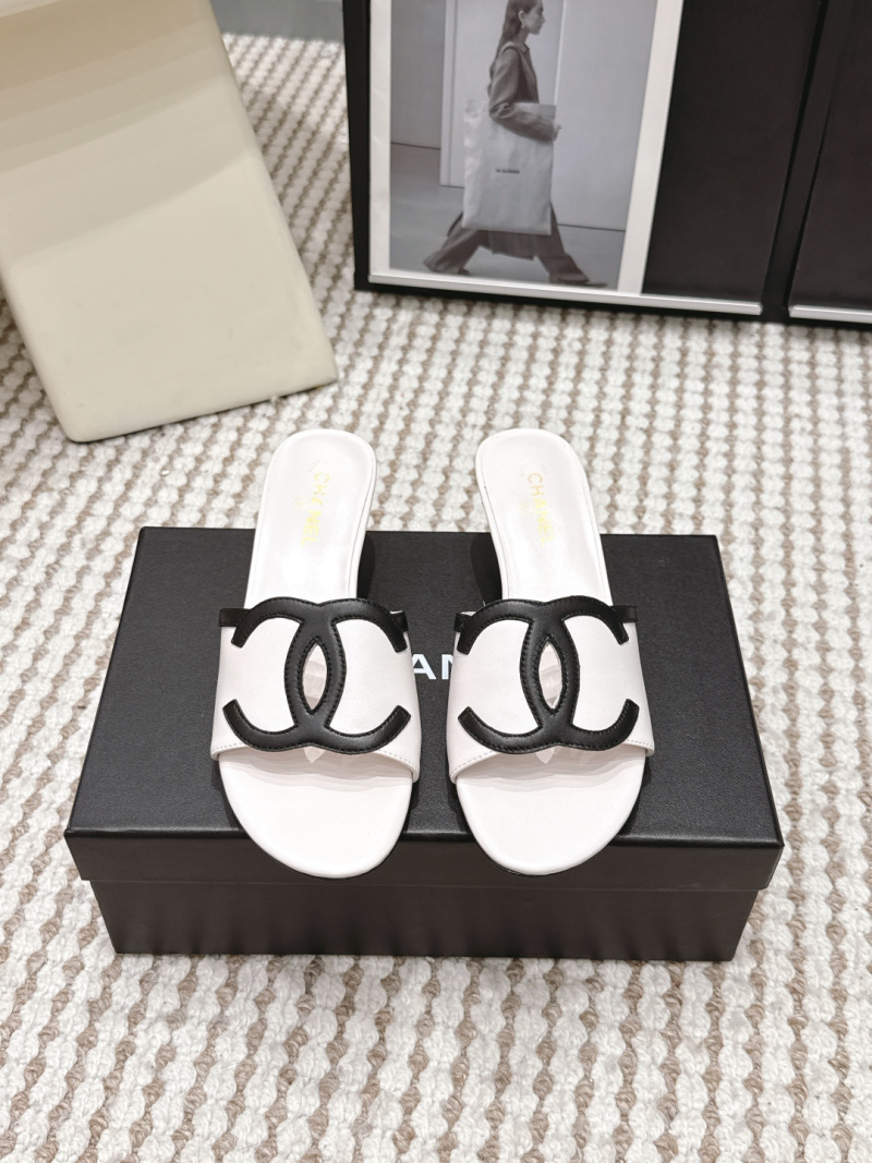 Шлёпанцы Chanel