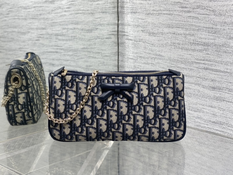 Клатч Dior с цепочкой и принтом Oblique