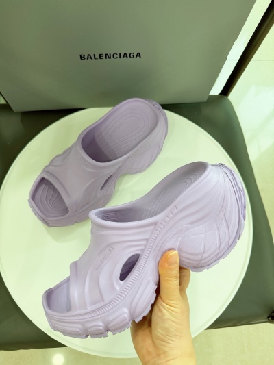 Balenciaga Pool Crocs с толстой подошвой