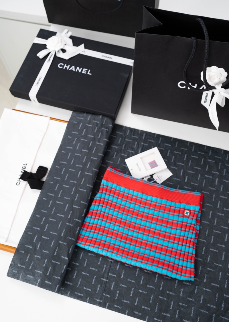Трикотажная юбка-карандаш красная в полоску Chanel