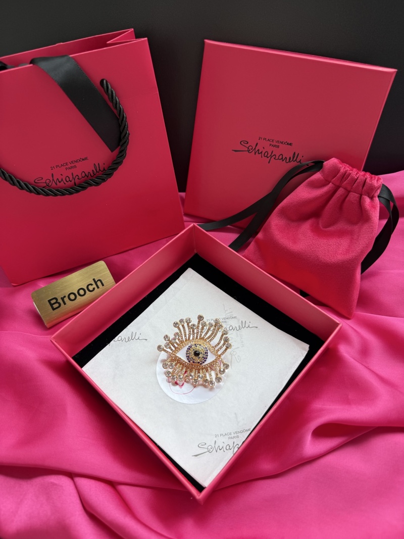 Брошь в виде глаза с кристаллами Schiaparelli