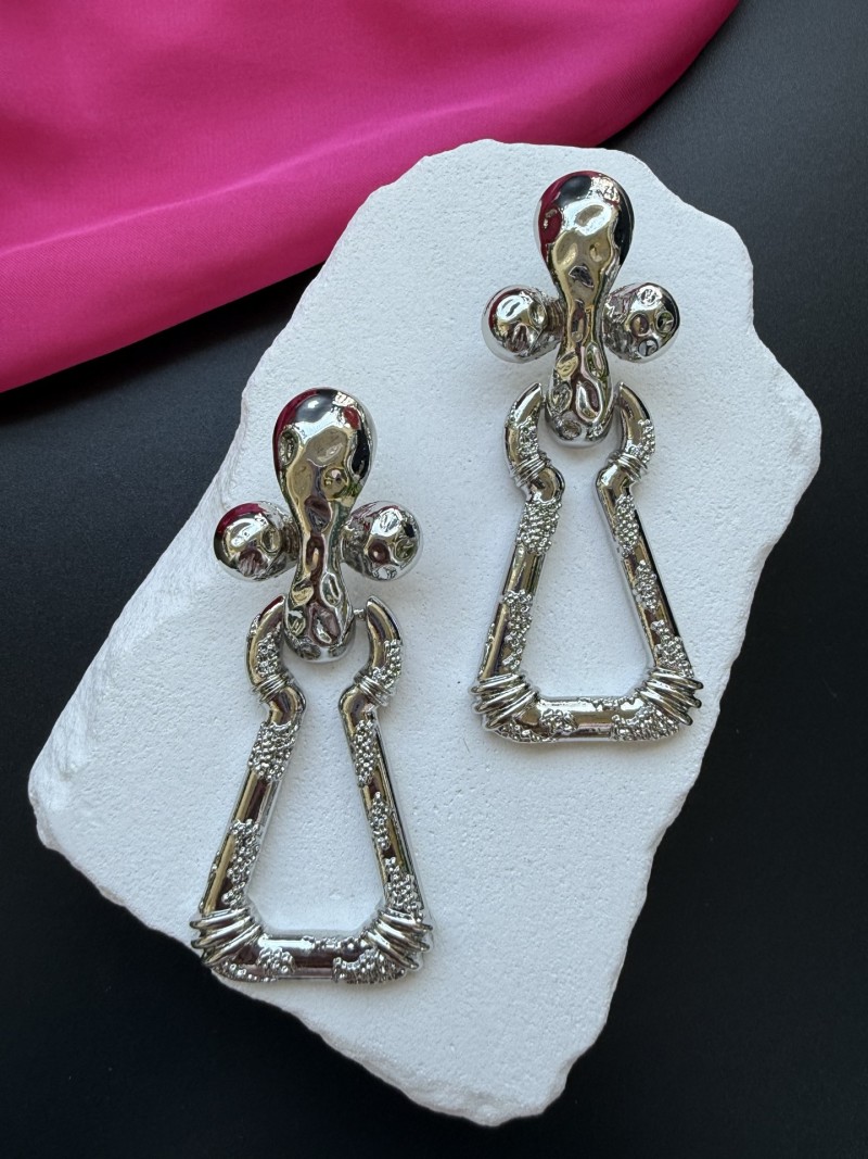 Серьги Schiaparelli
