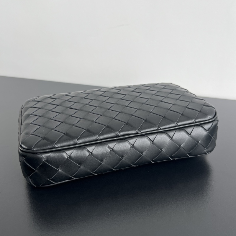 Мужская плетеная косметичка Bottega Veneta