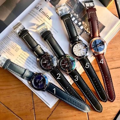 Часы Breitling