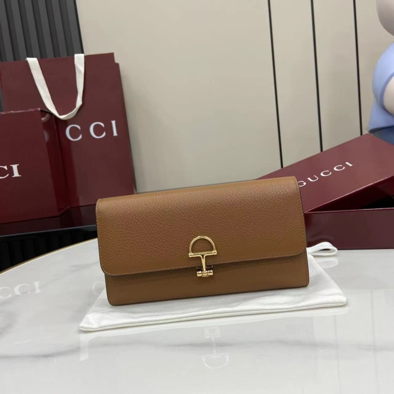 Портмоне Gucci с металлической фурнитурой