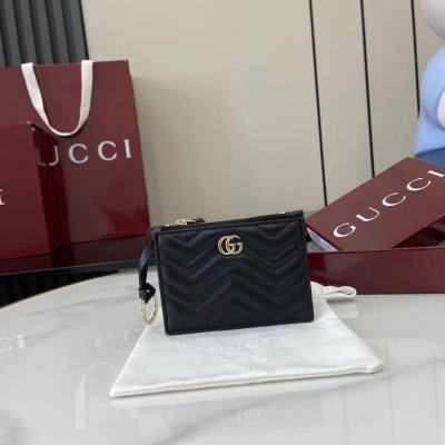 Портмоне Gucci с золотым логотипом
