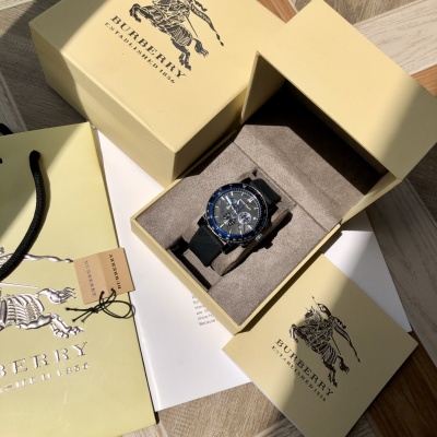 Часы Burberry