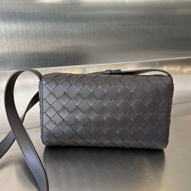 Bottega Veneta Mini Andiano сумка через плечо