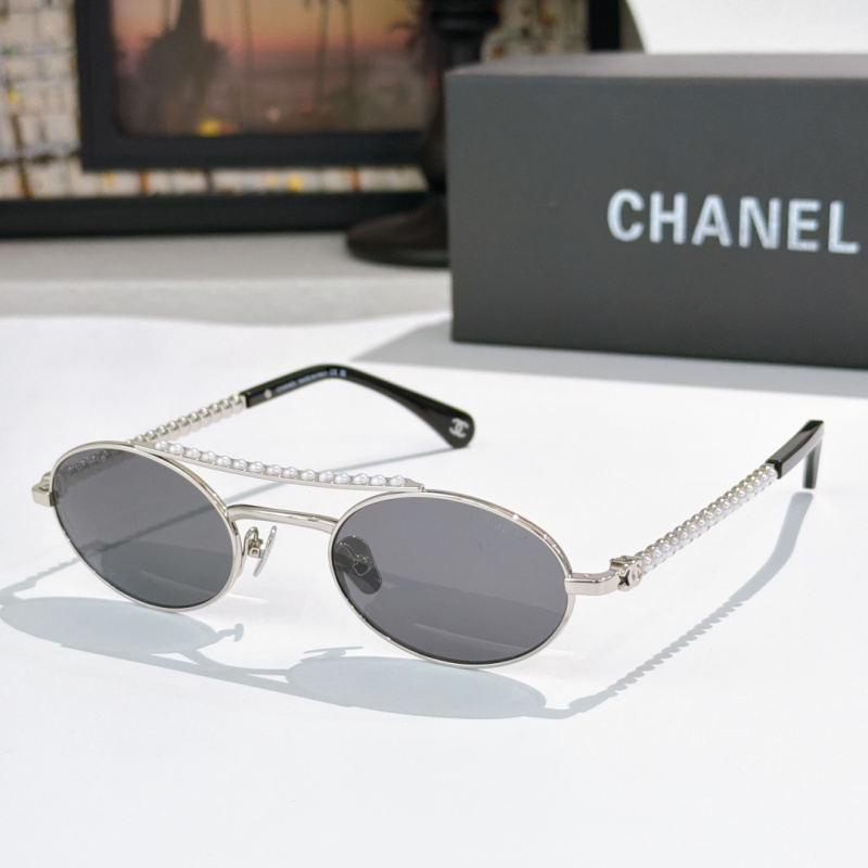 Очки Chanel модель CH4297H золотистые с жемчугом