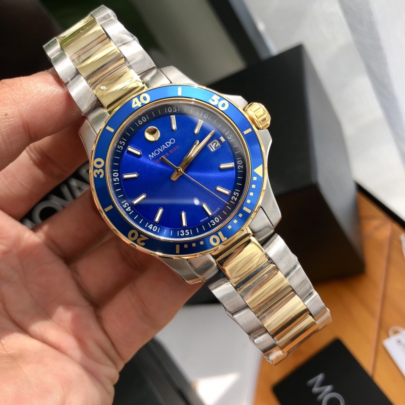 Часы Movado