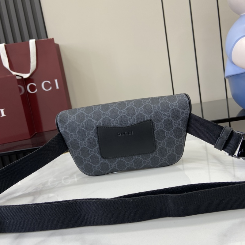 Поясная сумка Gucci с монограммой