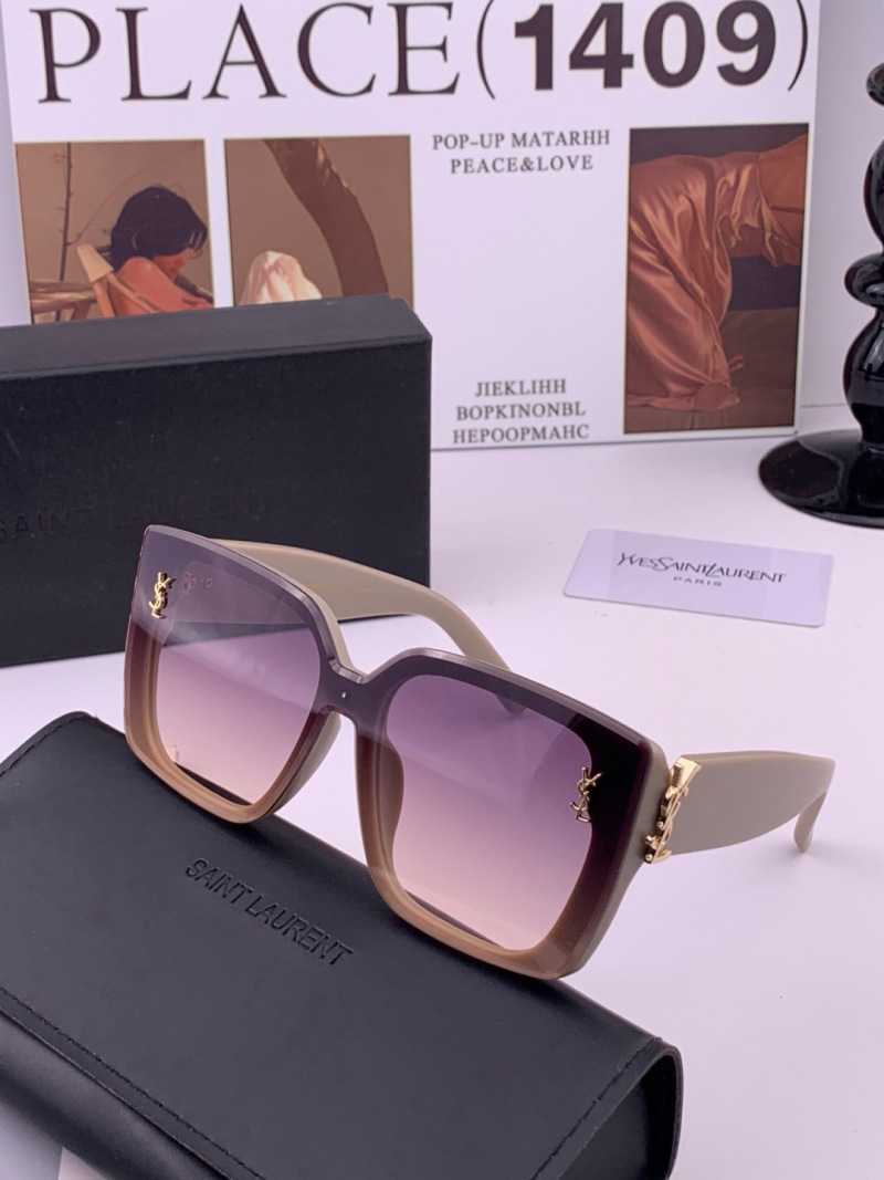 Женские солнцезащитные очки квадратной формы с градиентом Saint Laurent