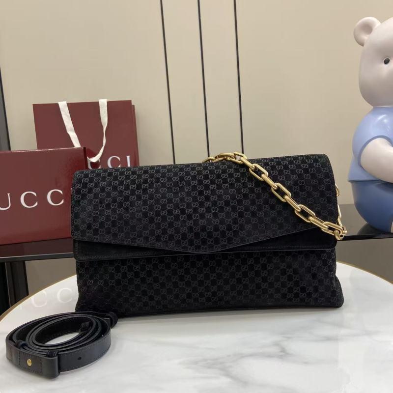Сумка-кроссбоди Gucci с цепочкой