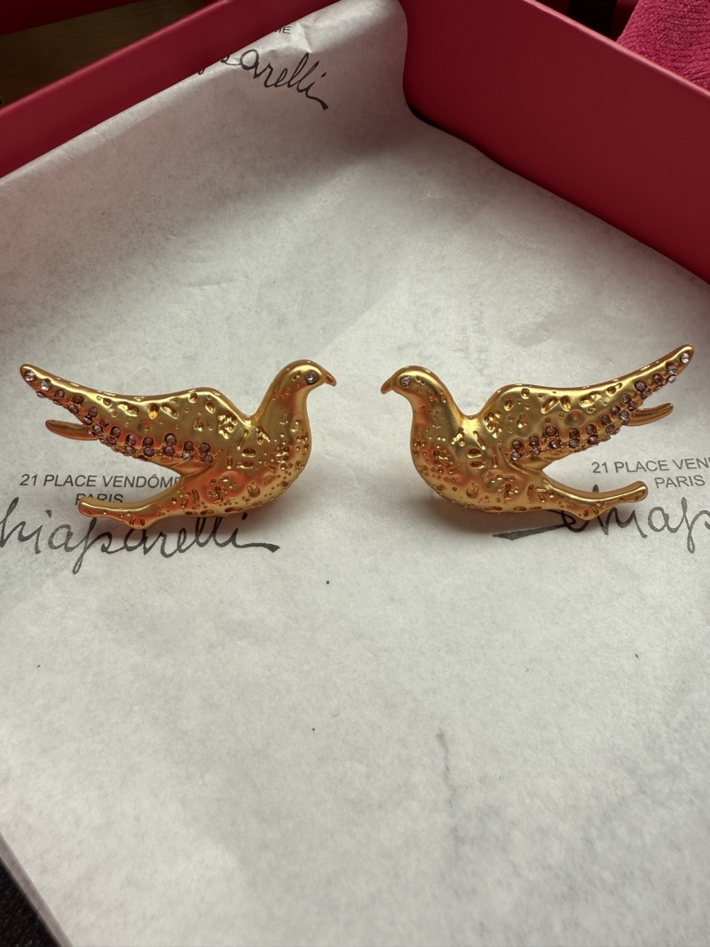 Серьги в виде голубей Schiaparelli