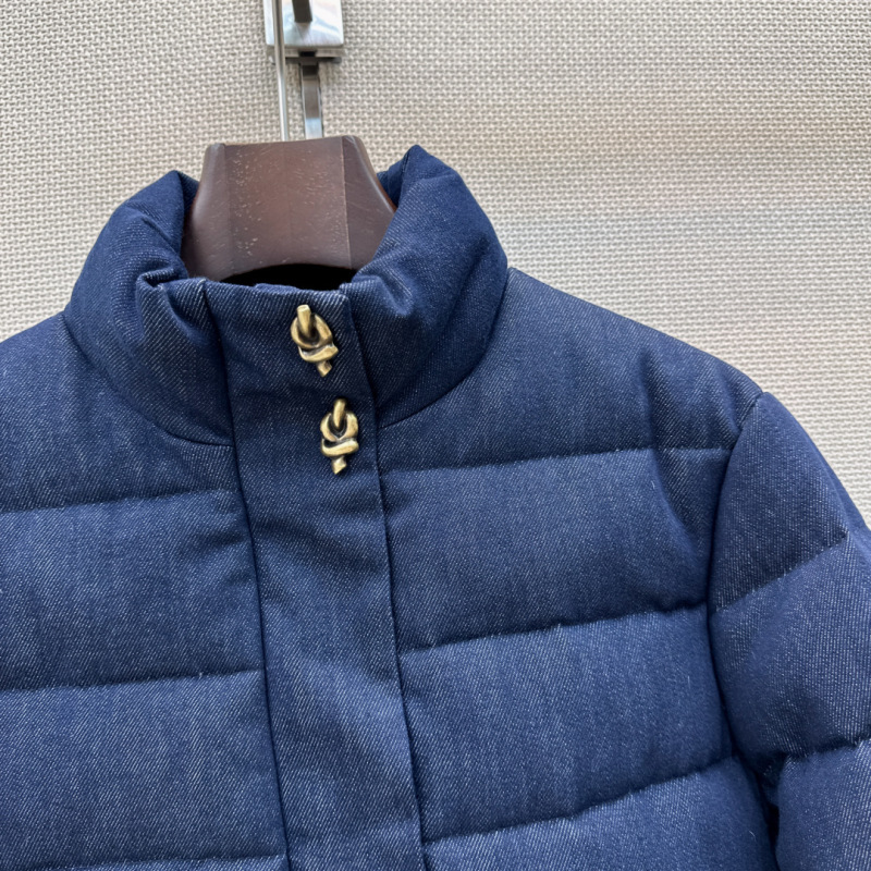 Пуховик Moncler
