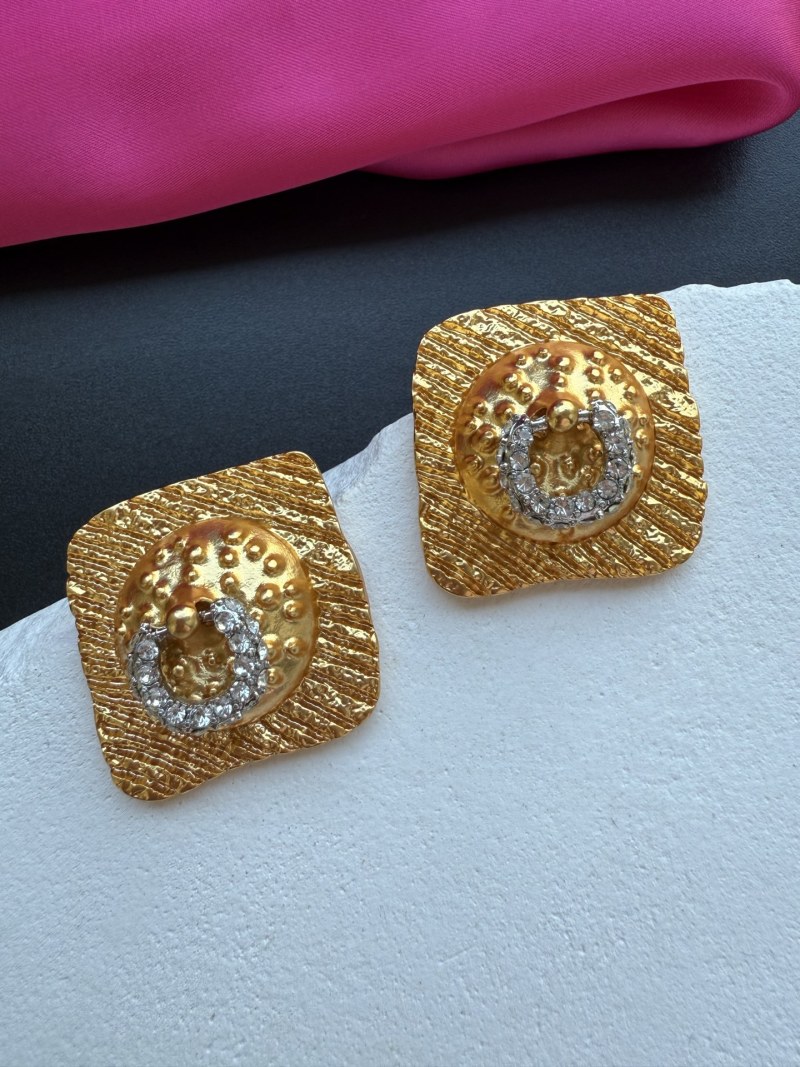 Серьги Schiaparelli