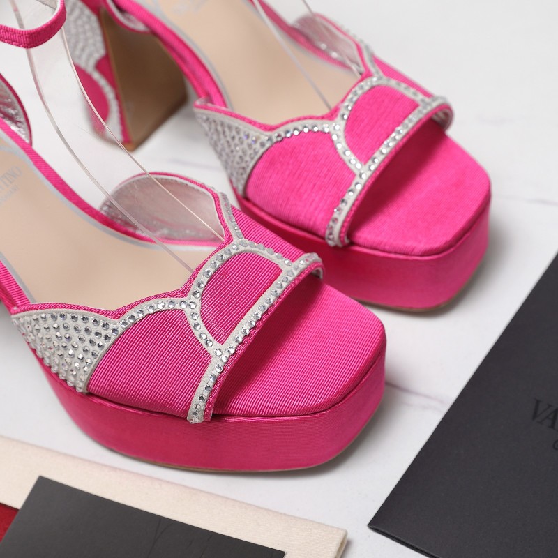 Розовые женские туфли на платформе с декором из камней Valentino Garavani