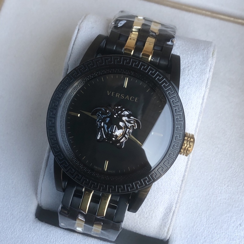 Часы Versace