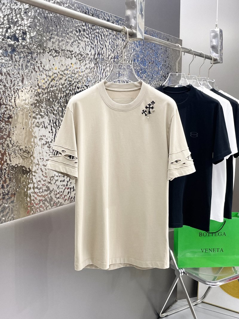 Мужская футболка с круглым вырезом и декоративными крестами Chrome Hearts