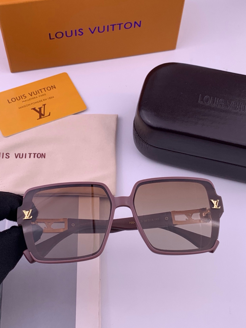 Женские солнцезащитные очки Louis Vuitton большого размера