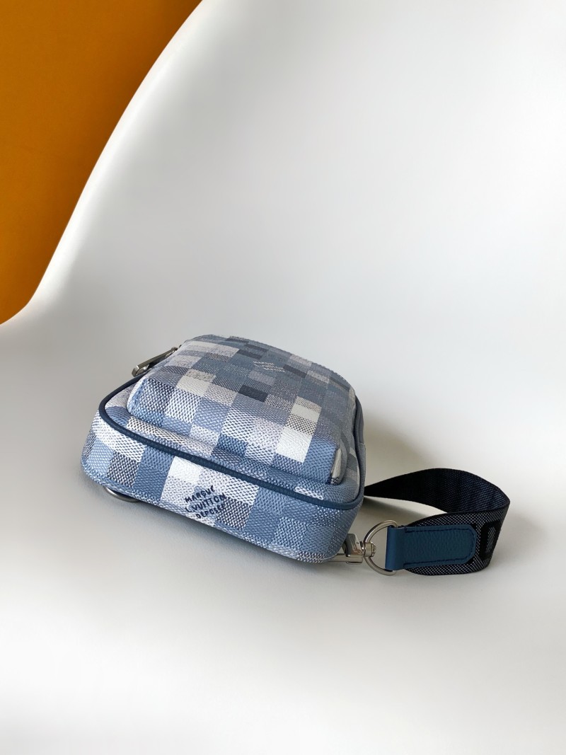 Сумка Avenue синего цвета Louis Vuitton